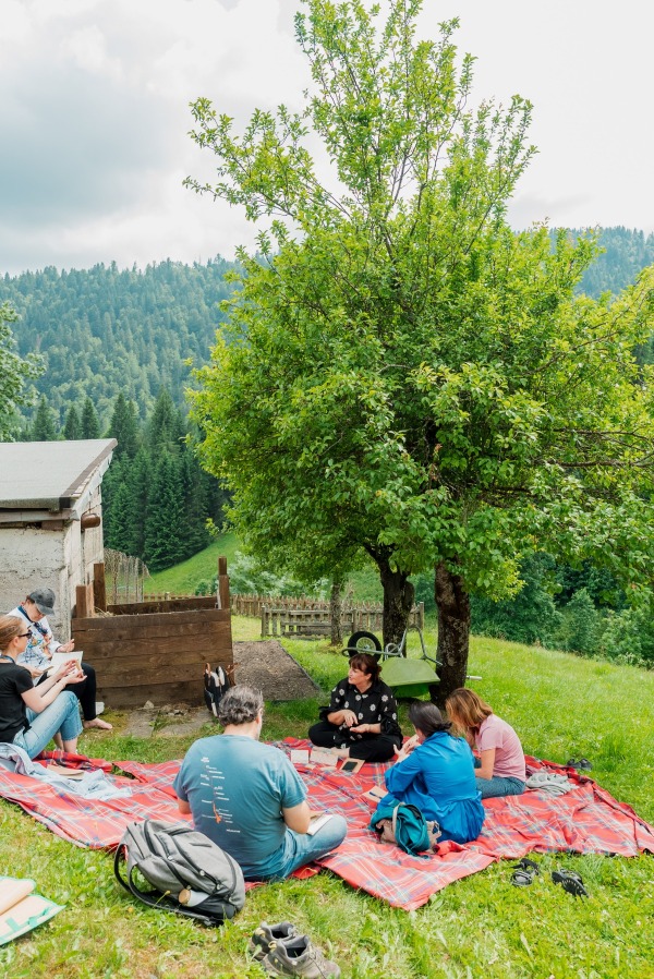 “meditazione del seme” guidata da Marisandra al Digital Detox Festival | Credit Mario Mele	