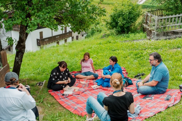 “meditazione del seme” guidata da Marisandra al Digital Detox Festival | Credit Mario Mele	