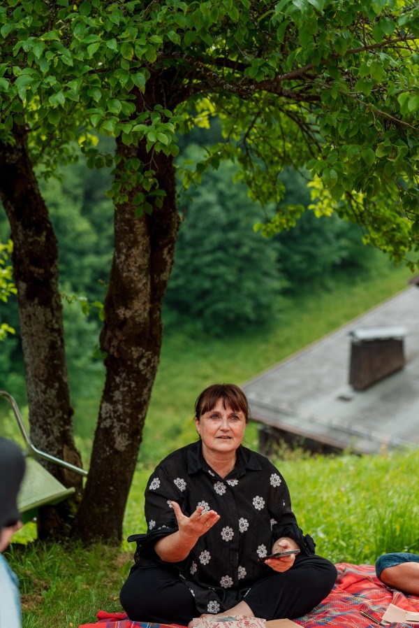 “meditazione del seme” guidata da Marisandra al Digital Detox Festival | Credit Mario Mele	