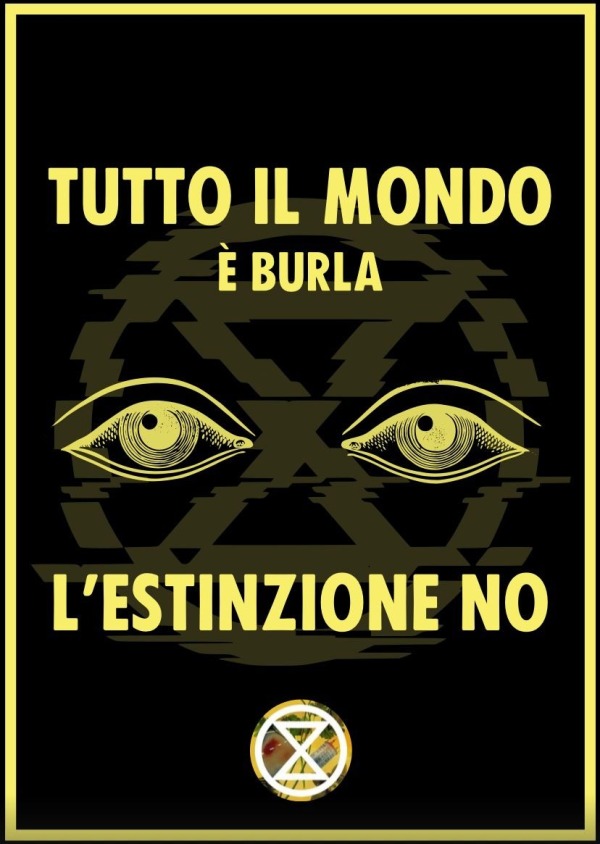 Cartello di XR Parma al Festival Verdi | Tutto il mondo è burla, l'estinzione no  | Parma 20 settembre 2025