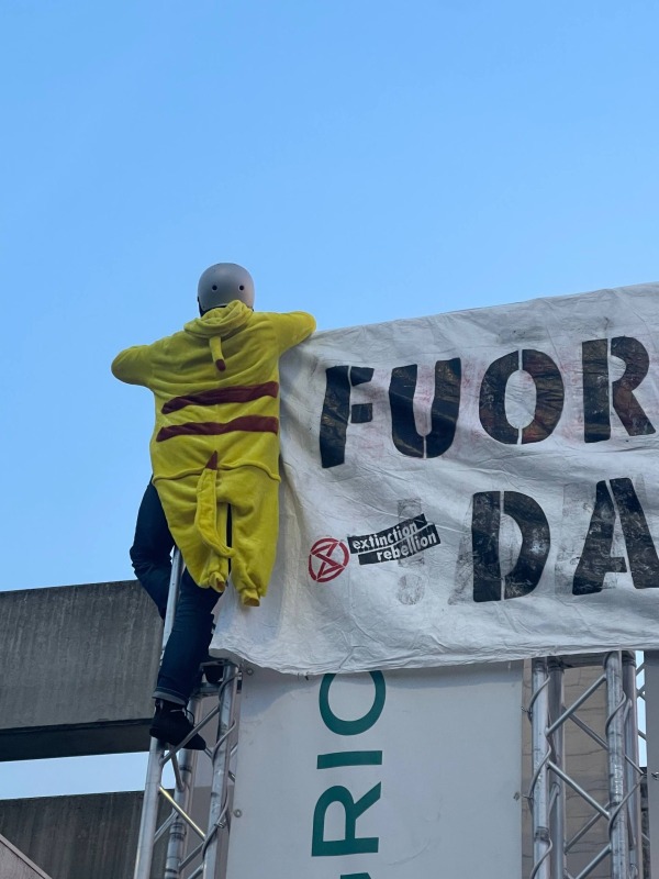 Azione Extinction Rebellion a Parma | giorno 2 domenica delle Palme  | EOS 