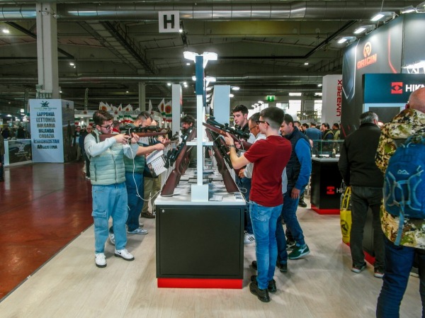 Azione Extinction Rebellion a Parma | EOS | 28 - 30 marzo 2026