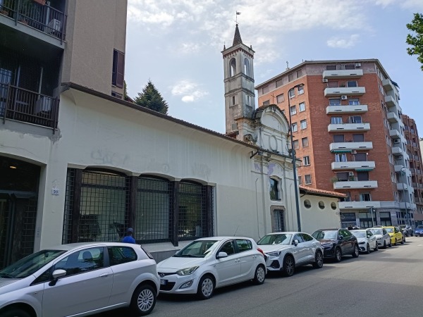 L'esterno degli uffici di Mirandola Comunicazione che oggi ospitano Reconice