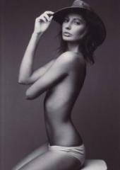 Yasmine Jelleff