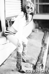 Samantha Leone