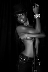 Gloria owusu
