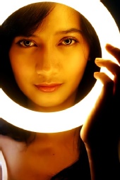 Melya Hernawan