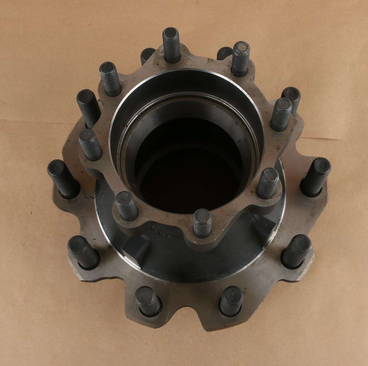 HR931SRE from ACCURIDE GUNITE HUB