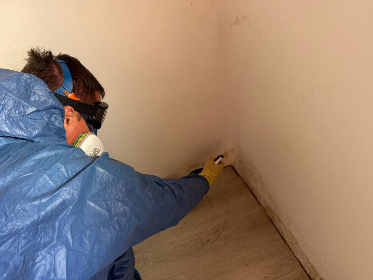 Checklist for evaluating leak repair effectiveness in preventing water damage