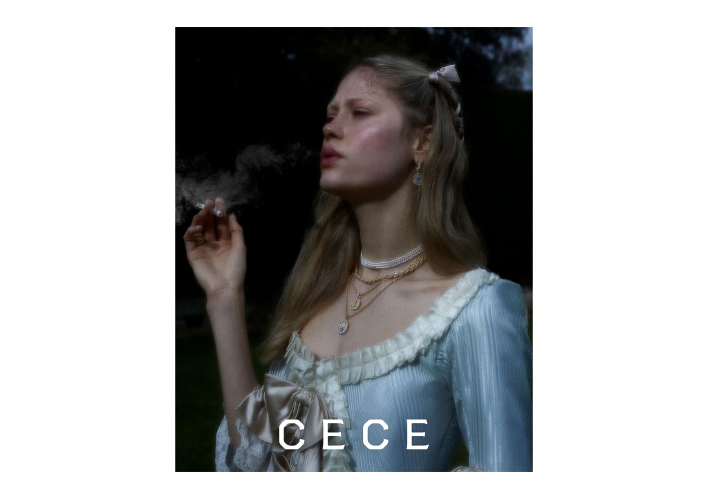 CHANEL GLASS 5