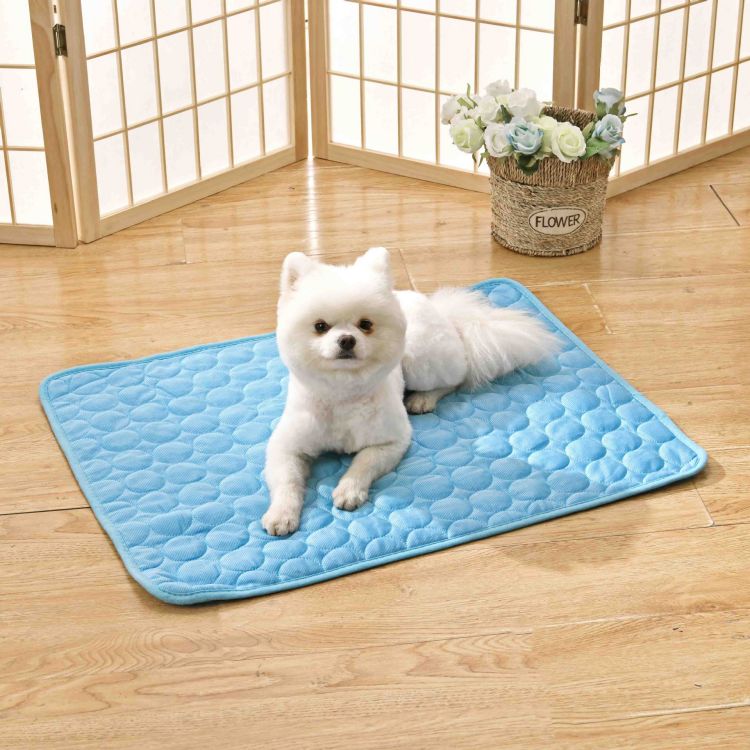 Dog Cooling Mat Breathable Blanket Summer Washable Ice Silk Pads Cushion Indoor Seat Prevent Sunstroke