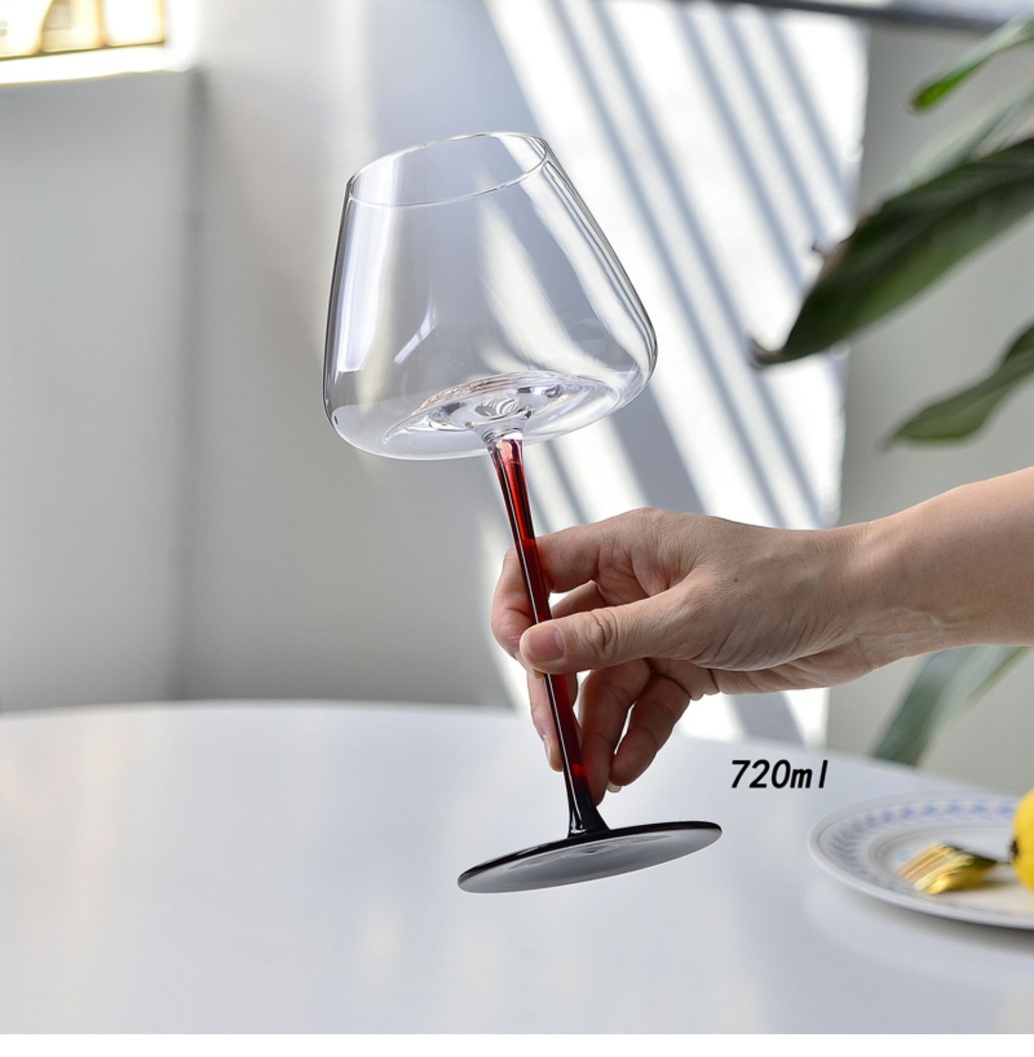 Light Luxury Black Tie Burgundy Red Wine Glass Originality Household Kitchenware Paunch Crystal Glass Red Pole Elk Goblet Stand