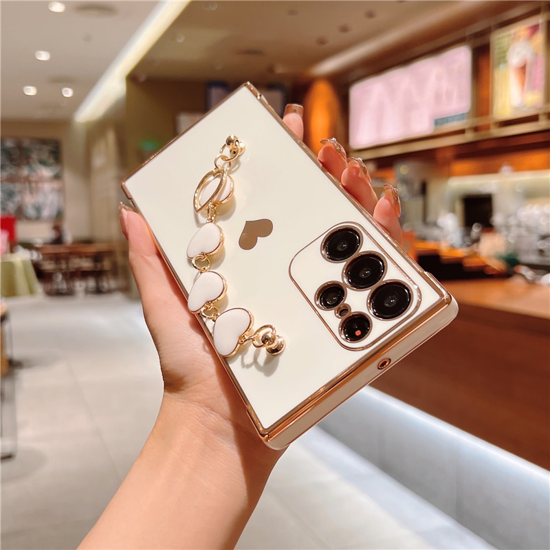 Plating Silicone Love Heart Bracelet Case For Samsung Galaxy S23 S22 S21 Ultra A52 A53 FE A54 A23 A12 A 52S 53 54 5G Soft Covers