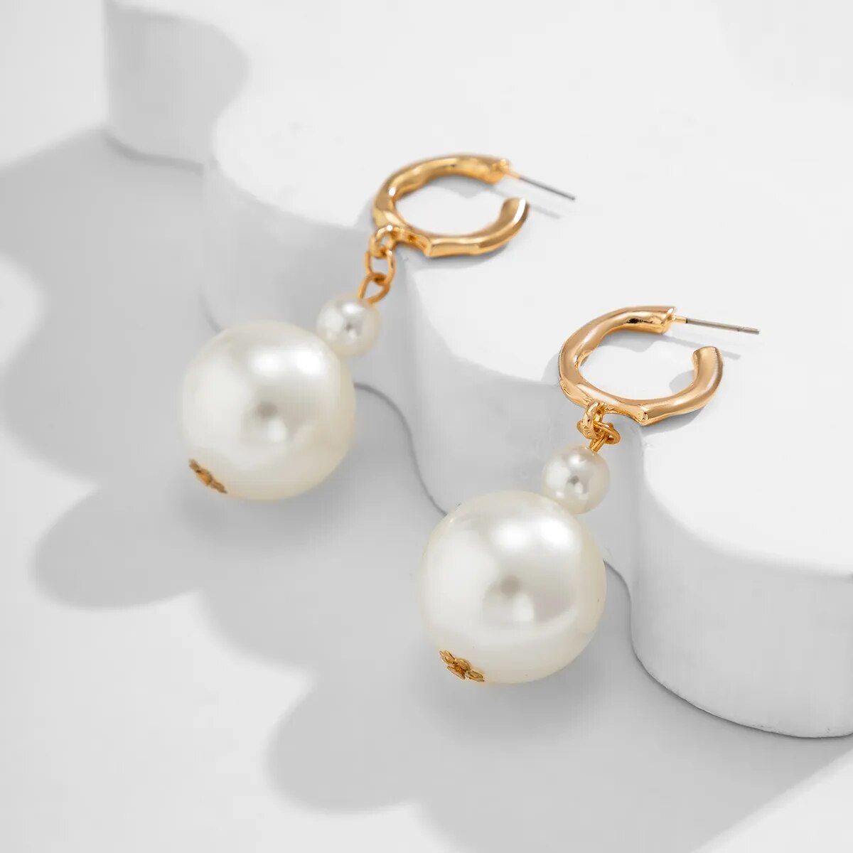 Imitation Pearl Necklace Bracelet Earrings for Women Fashion Jewelry Set Exaggerated Design