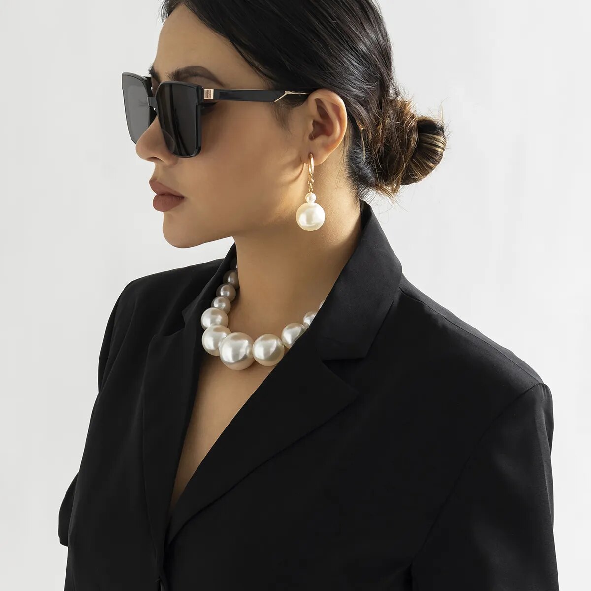 Imitation Pearl Necklace Bracelet Earrings for Women Fashion Jewelry Set Exaggerated Design