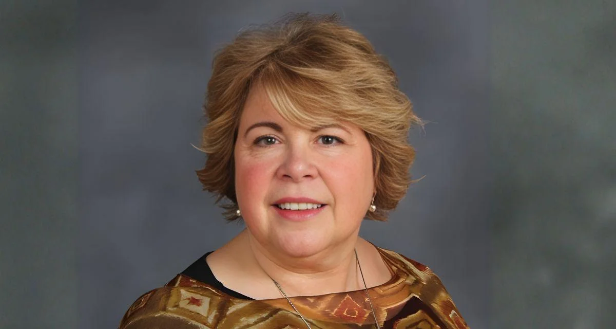 Reuther Central High School art students explore new techniques in class