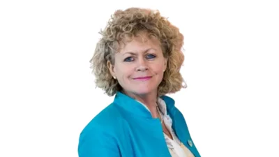 Medium niamhlamond