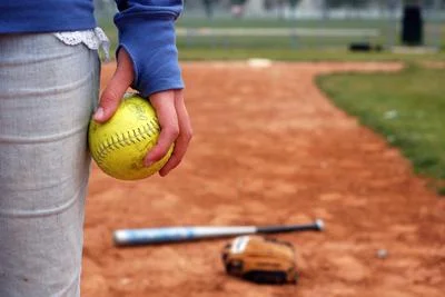 Medium softball5