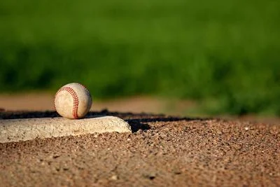 Medium baseball