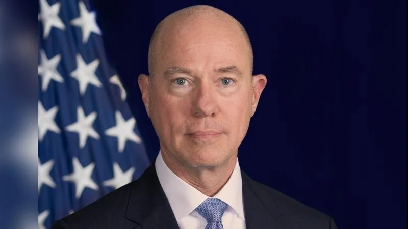 FAA announces temporary flight reductions at major U.S. airports amid staffing strain