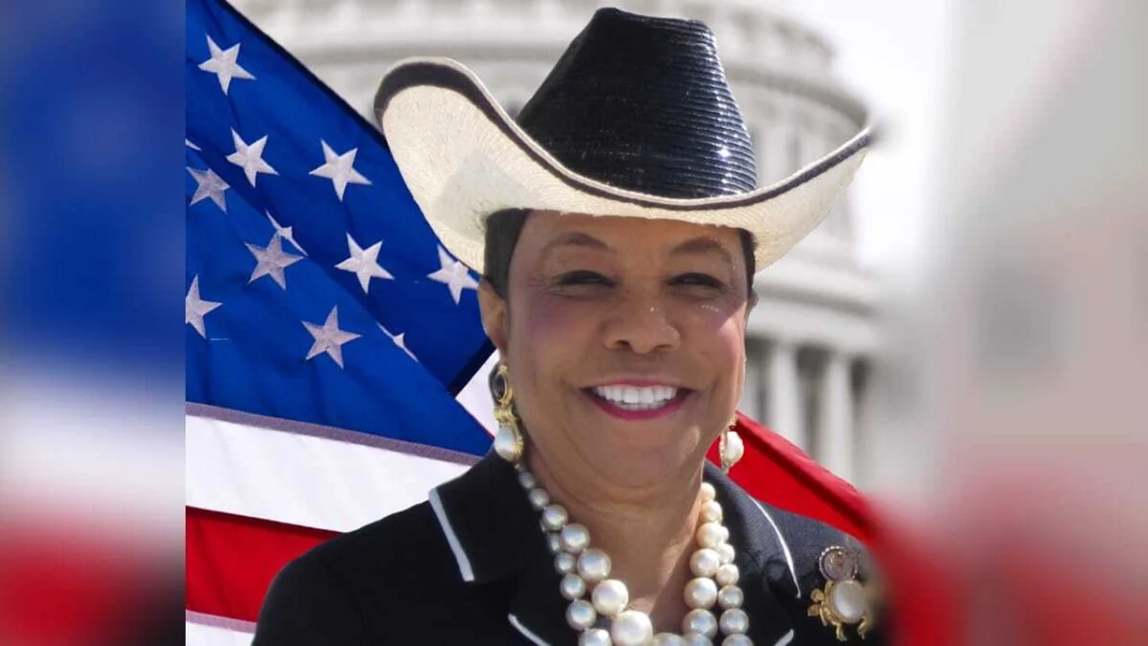 Frederica Wilson highlights local journalism and education funding decisions