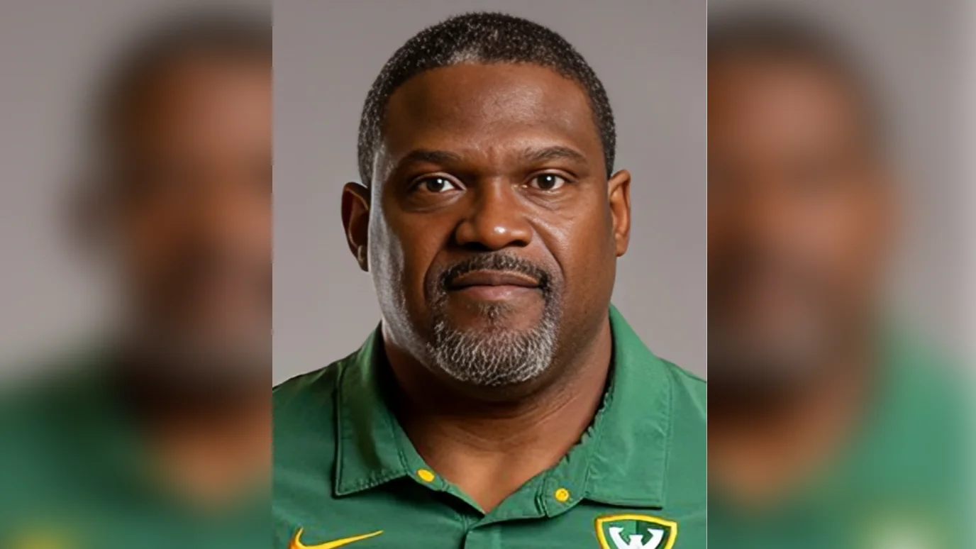 Wayne State football seeks first win against ranked Wisconsin-La Crosse
