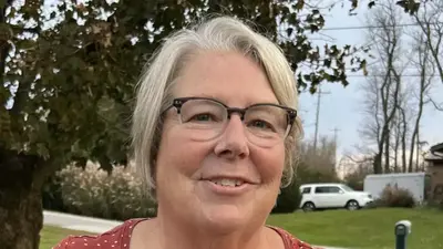 Medium donna hochstetler