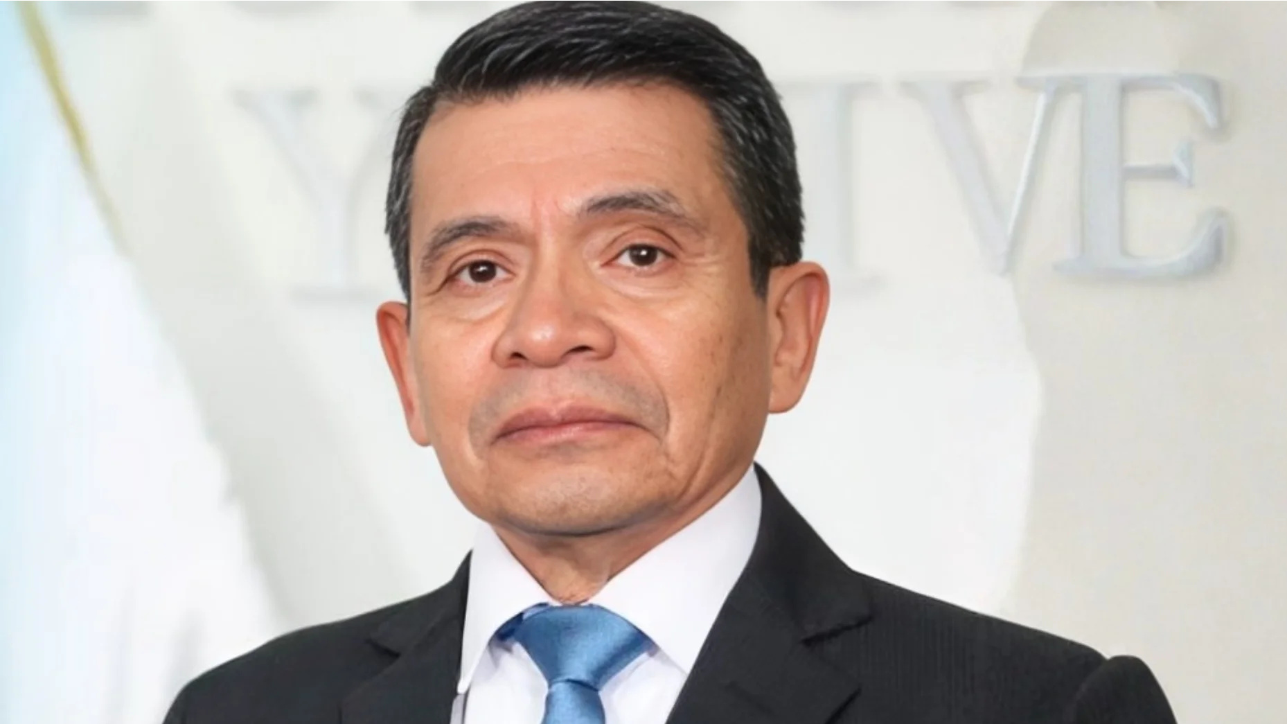 Miguel Angel Diaz Bobadilla Ministro de Comunicaciones, Infraestructura y Vivienda