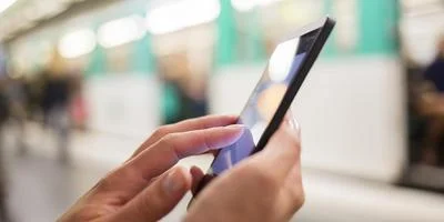 Medium phone 04