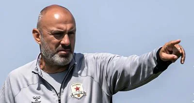Head Coach Danny Dichio