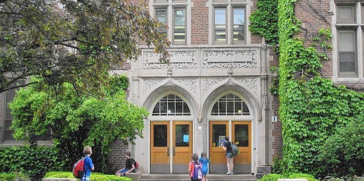 Roosevelt middle school river forest district 90 crop