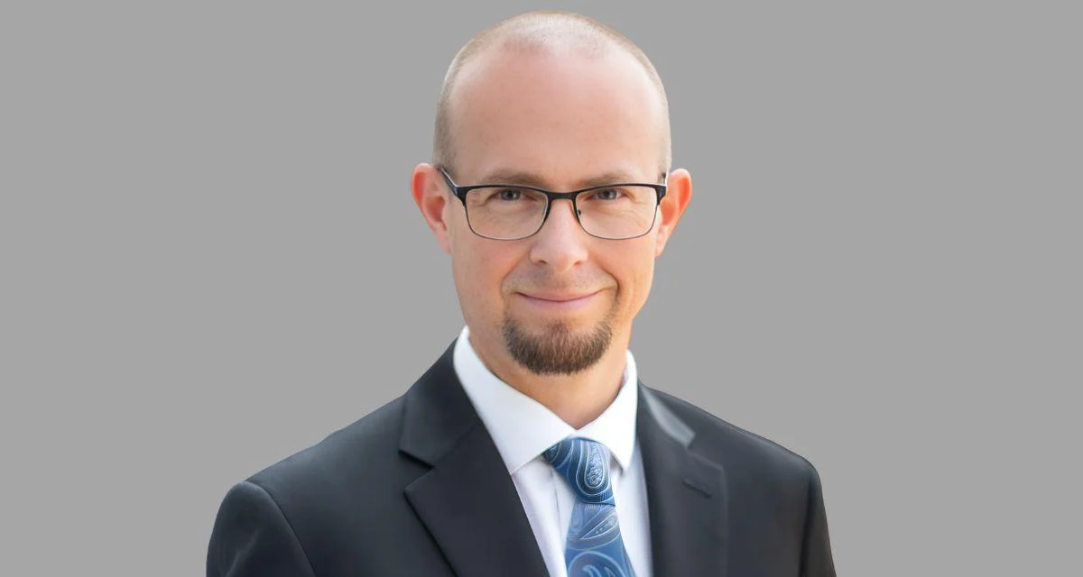 Horlick alumna Nora Schultz pursues PhD after studies at Chicago and Cambridge