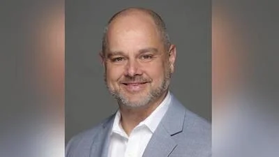 Steven McRoberts Head Coach