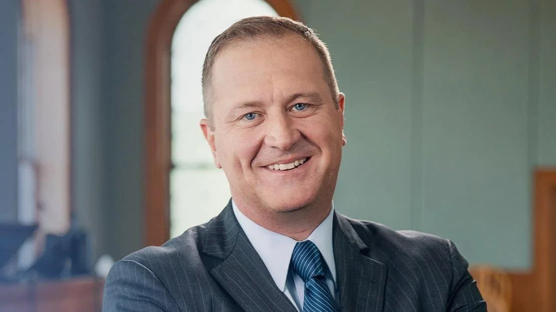Senator Eric Schmitt addresses college sports reform and immigration fraud in recent tweets