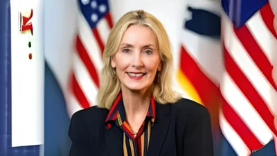 Medium pamela