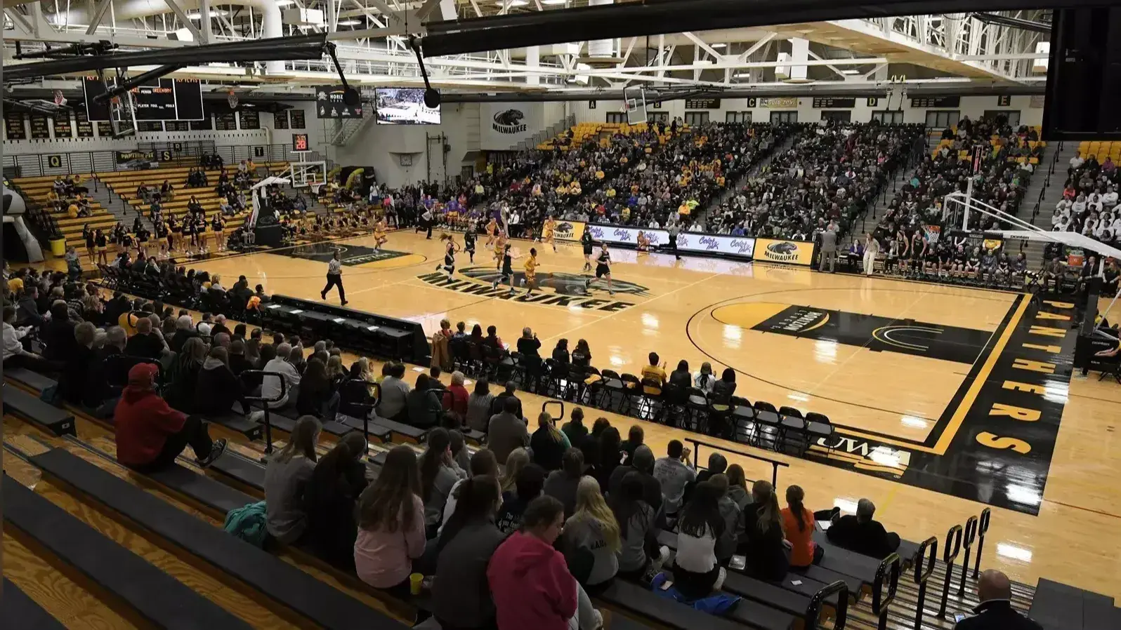 Milwaukee Panthers open Horizon League basketball campaign hosting Youngstown State