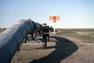 Medium trans alaska pipeline