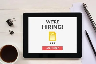 Medium werehiring01