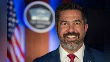 Pentagon reviews military education libraries for conflicting materials