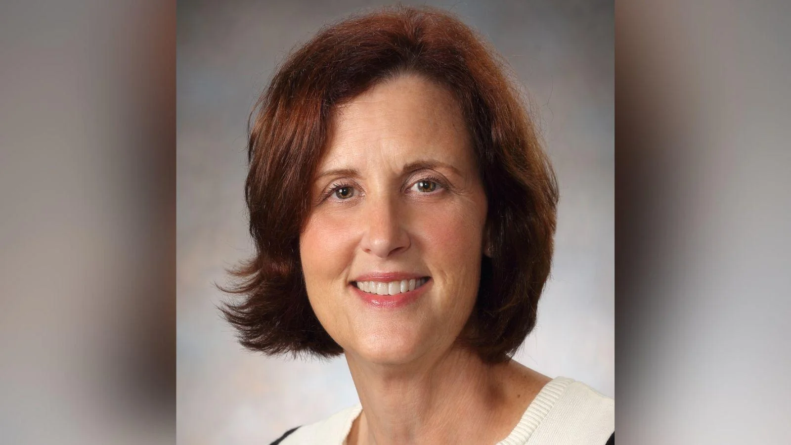 Webp knoxlickingcountieskayspergelexecutive director at mental health and recovery