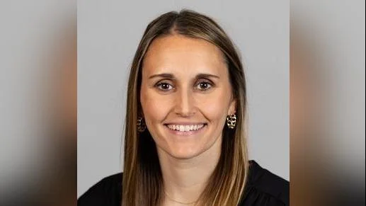 Late rally falls short as Lady Bears lose to Arkansas at home