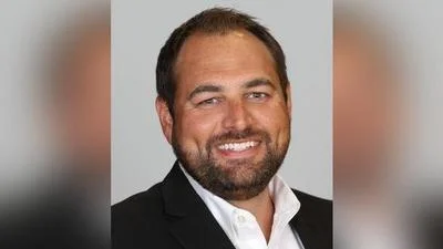 Dave Collins Head Coach