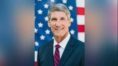 Medium aufhpe50vecmtrqcfxymz8m5amtg