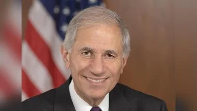 Martin J. Gruenberg, Board of directors chairman at FDIC