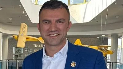 Rudy Yakym promotes "One Big Beautiful Bill" during tour across Indiana's second district