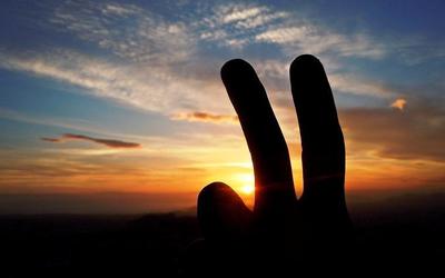 Medium peacesign
