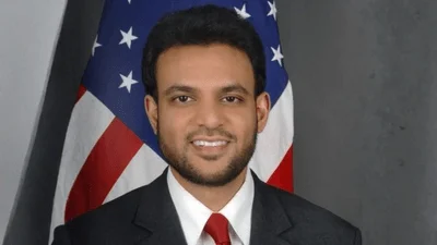 Medium hussain