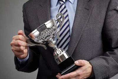 Medium businesstrophy124