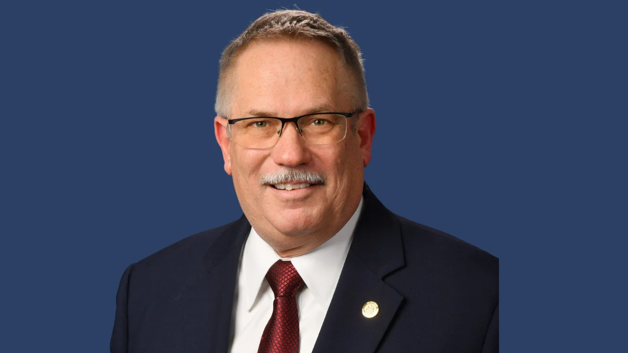 Rep. David Martin welcomes Blue Star Mothers to Michigan State Capitol