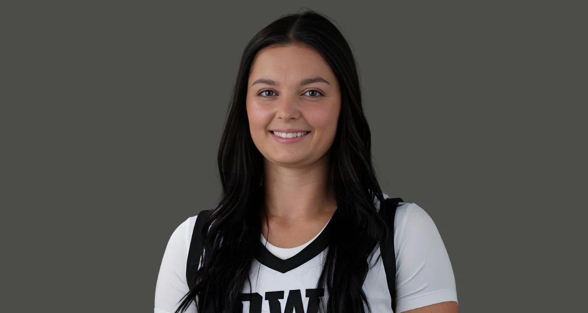 Iowa's Taylor McCabe out for season after ACL injury